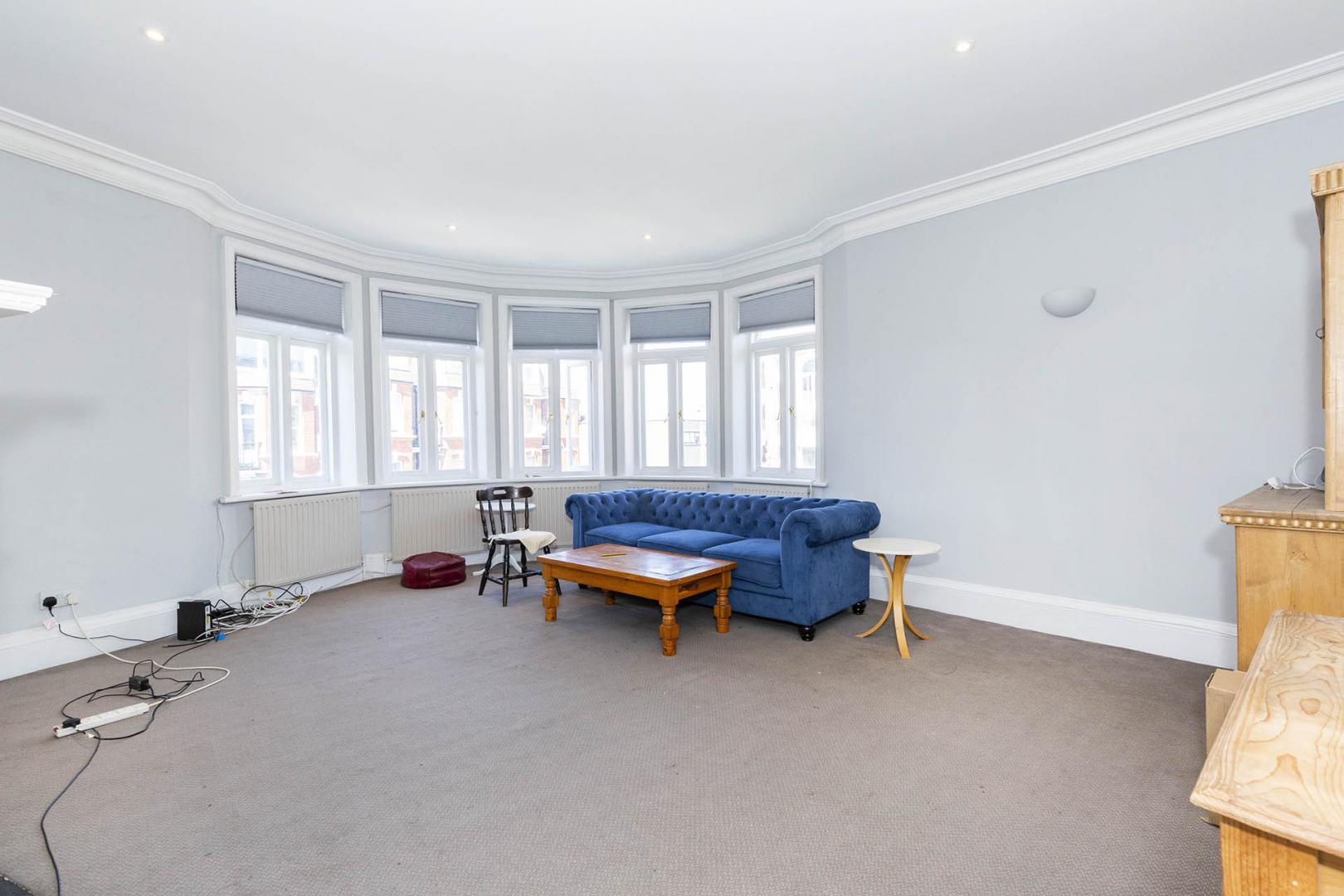 Stunning Apartment Lymington Road, West Hampstead